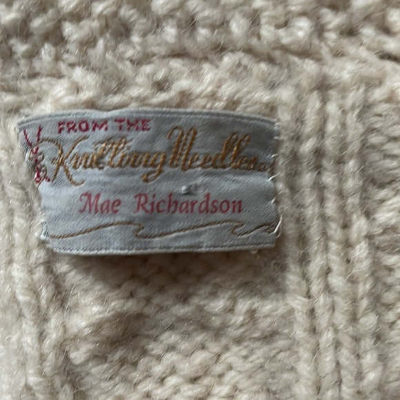 Women's Hand knit small cream cable knit Sweater Coat. - Picture 2 of 6